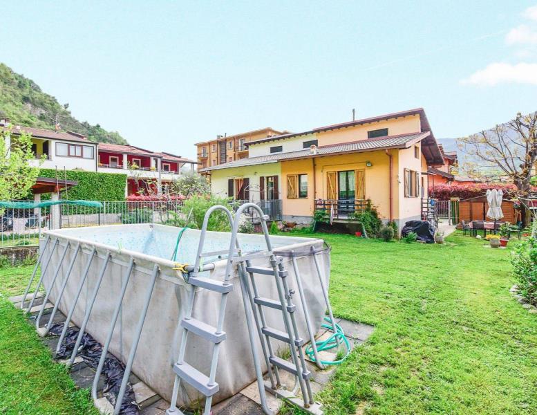 casa indipendente in vendita ad Asso