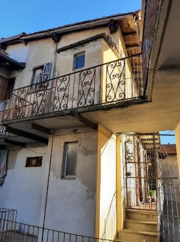 appartamento in vendita ad Asso