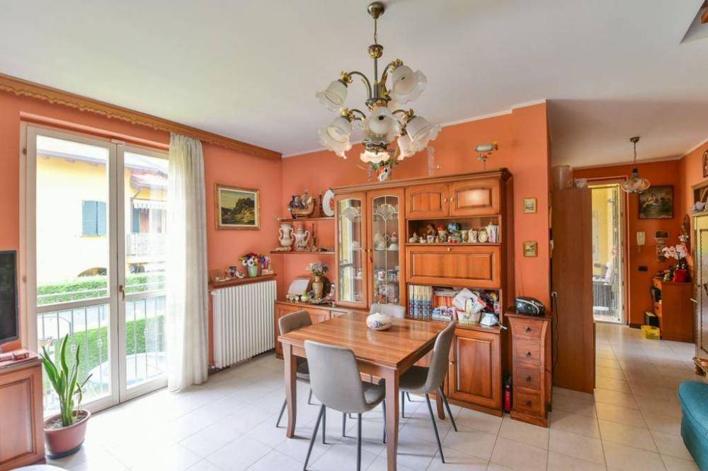 appartamento in vendita ad Asso