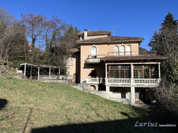 casa indipendente in vendita ad Asso