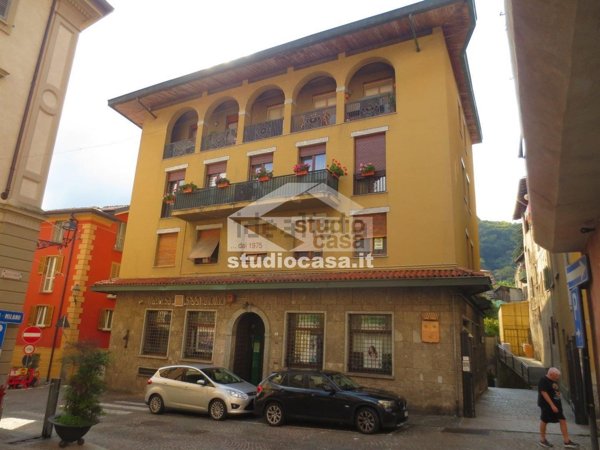 appartamento in vendita ad Asso
