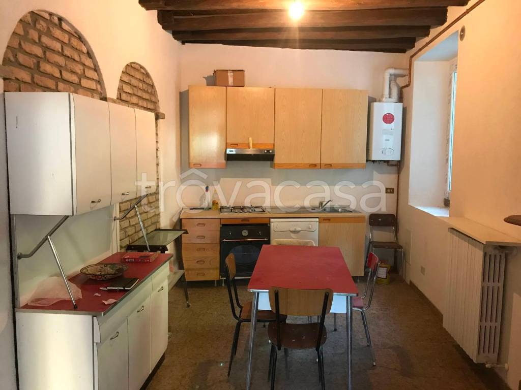 appartamento in vendita ad Asso