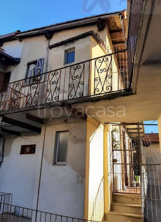 appartamento in vendita ad Asso