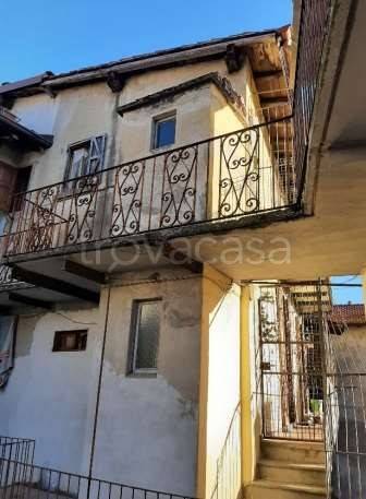 appartamento in vendita ad Asso