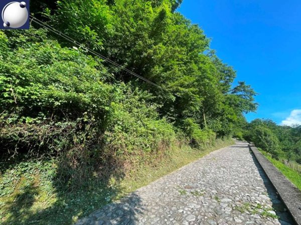 ufficio in vendita ad Asso