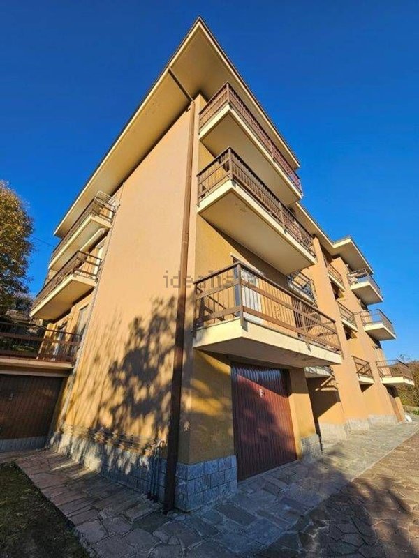 appartamento in vendita ad Asso