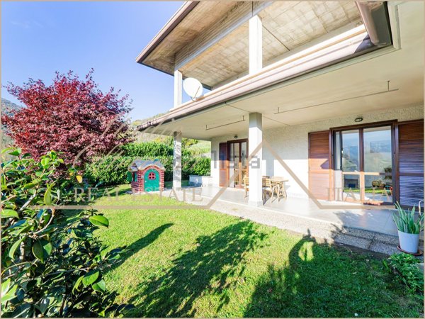 appartamento in vendita ad Asso