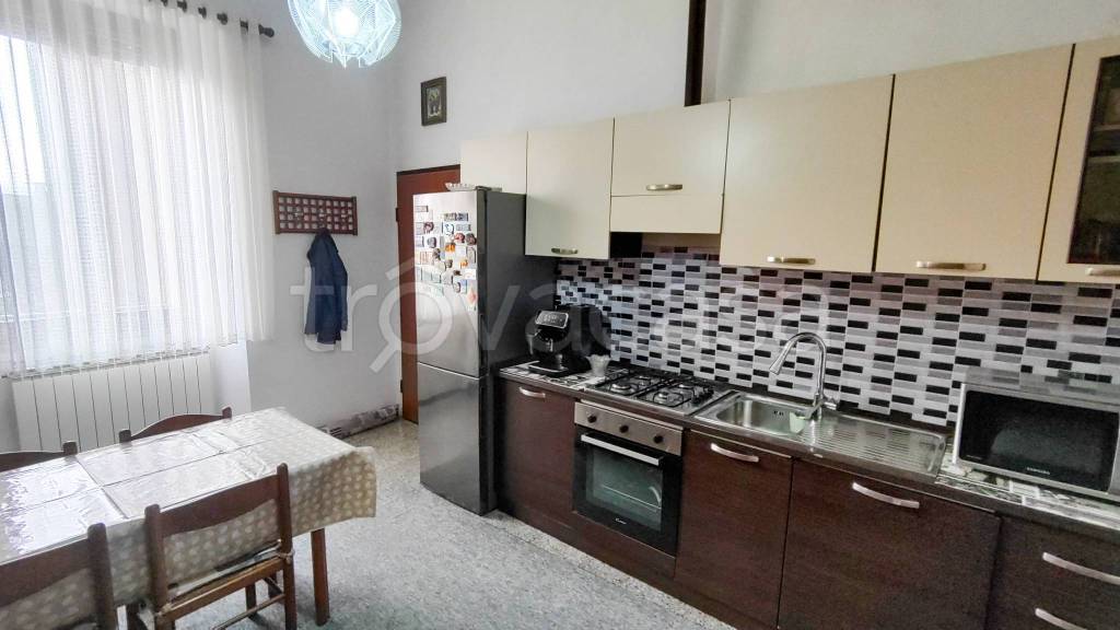 appartamento in vendita ad Asso