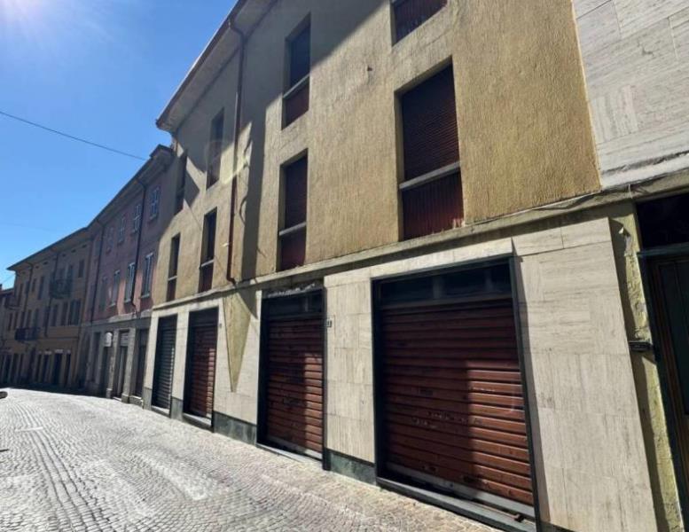 intera palazzina in vendita ad Asso