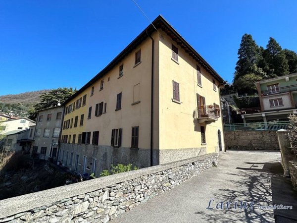 appartamento in vendita ad Asso