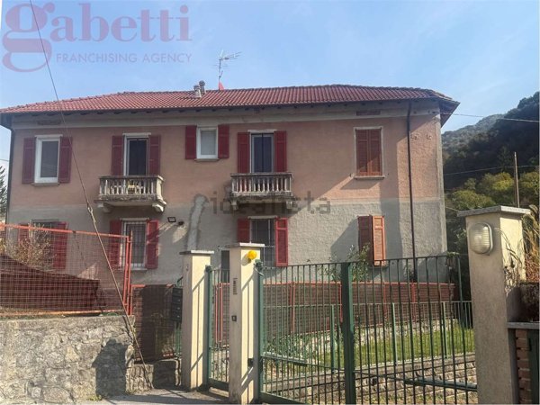 appartamento in vendita ad Asso