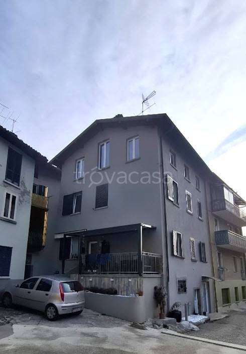 casa indipendente in vendita ad Asso