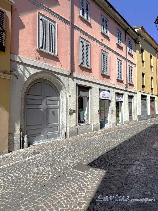 appartamento in vendita ad Asso