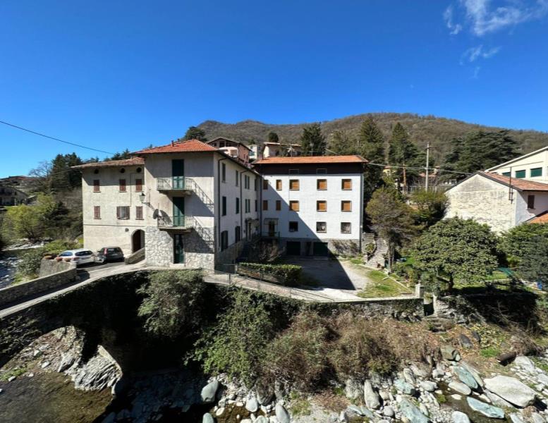 casa indipendente in vendita ad Asso