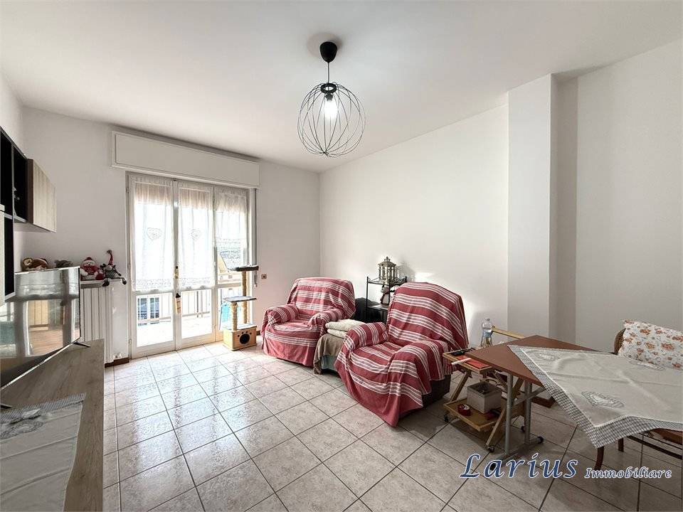 appartamento in vendita ad Asso