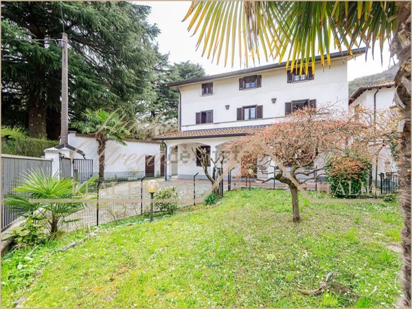 casa indipendente in vendita ad Asso