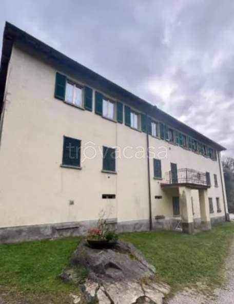 appartamento in vendita ad Asso