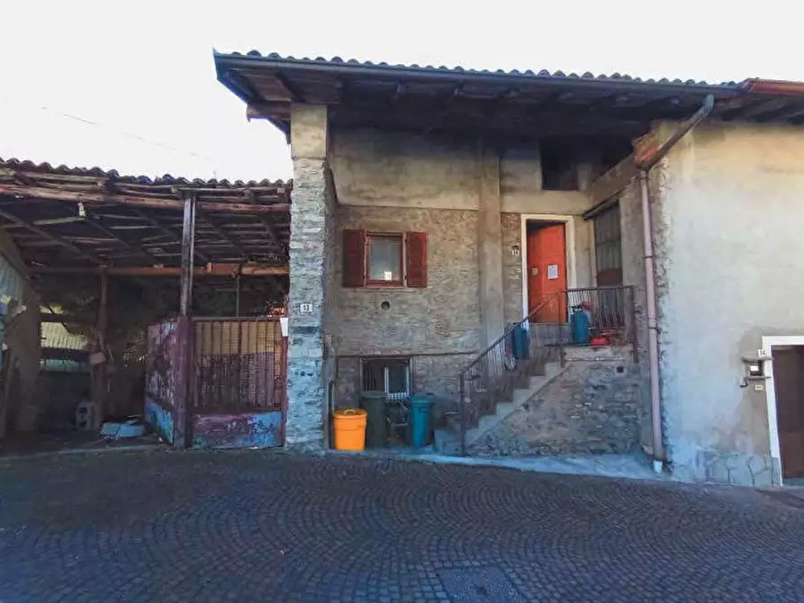 appartamento in vendita ad Asso