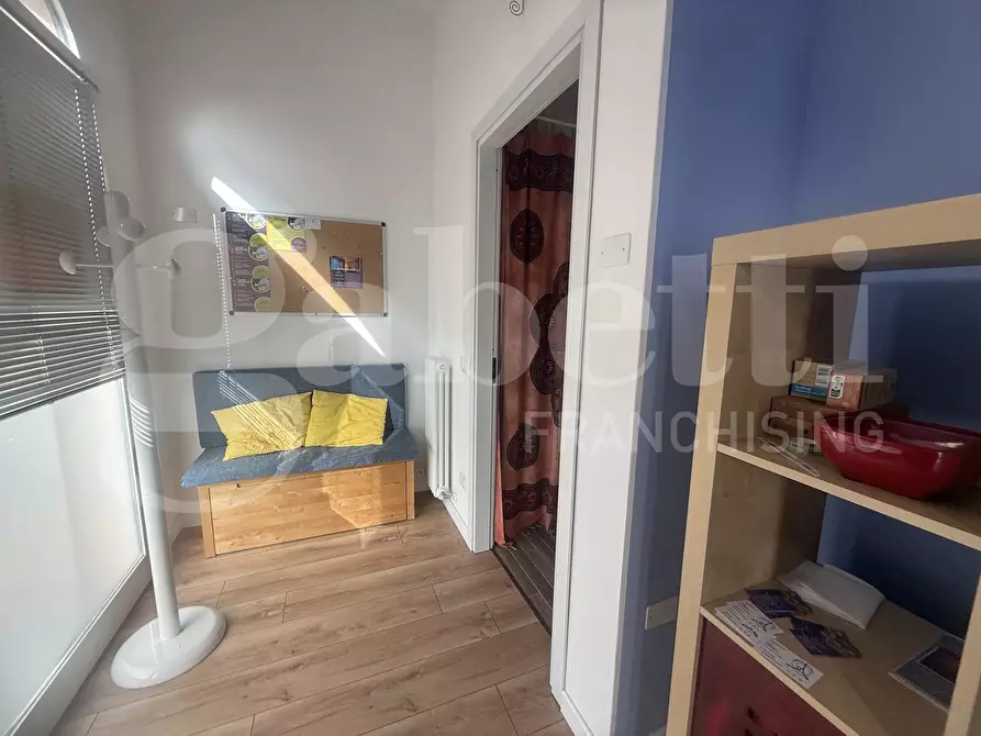negozio in vendita ad Asso