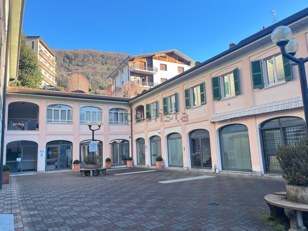 appartamento in vendita ad Asso