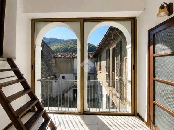 appartamento in vendita ad Asso