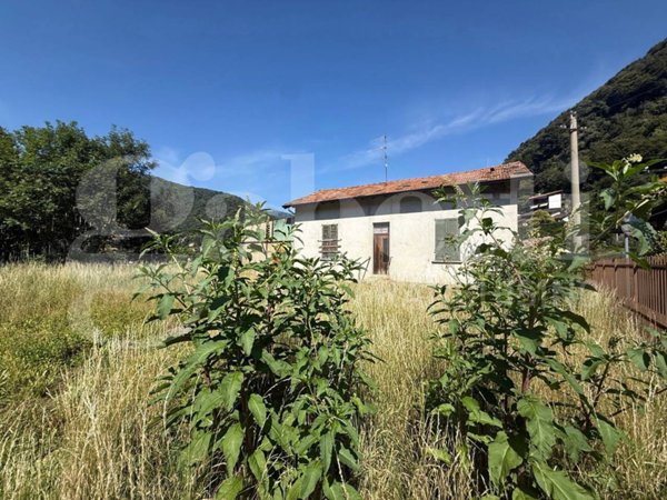 casa indipendente in vendita ad Asso