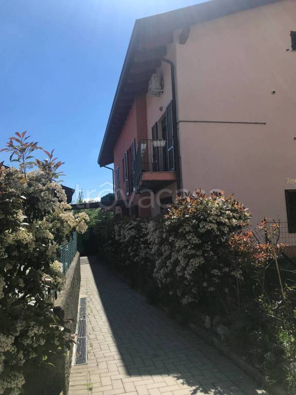 appartamento in vendita ad Asso