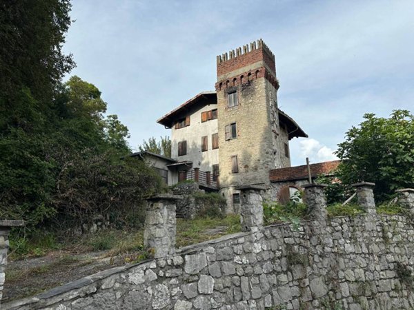 casa indipendente in vendita a Barni