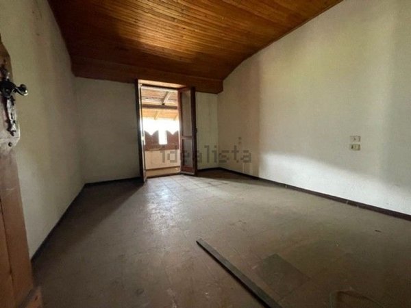 casa indipendente in vendita a Barni