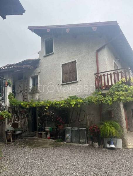 appartamento in vendita a Barni