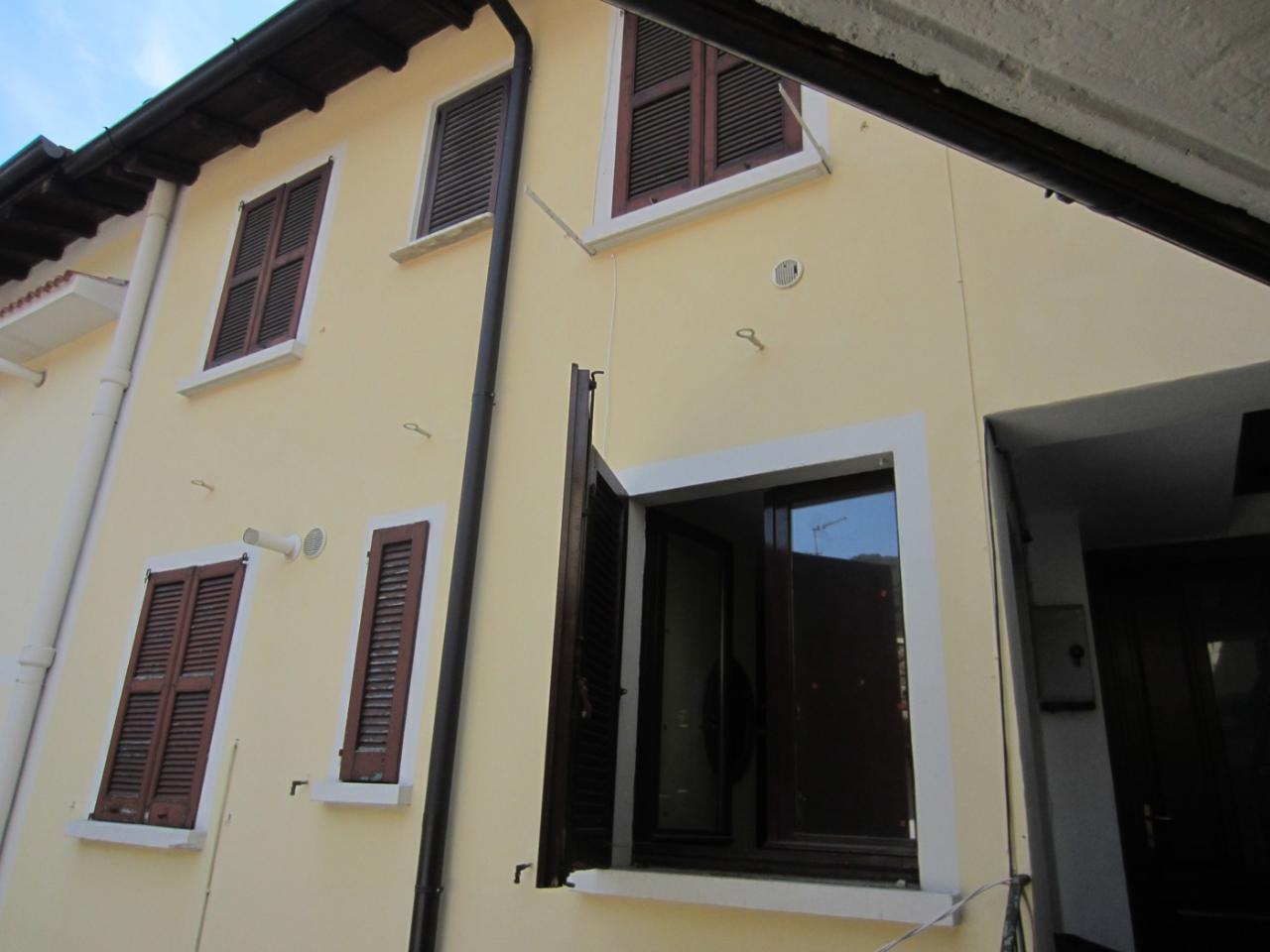 appartamento in vendita a Barni