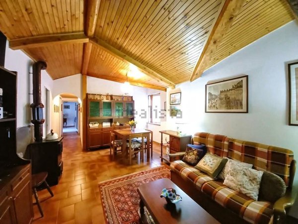 appartamento in vendita a Barni