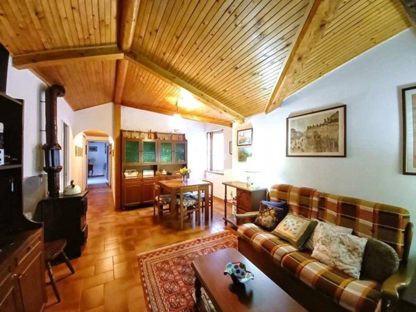 appartamento in vendita a Barni