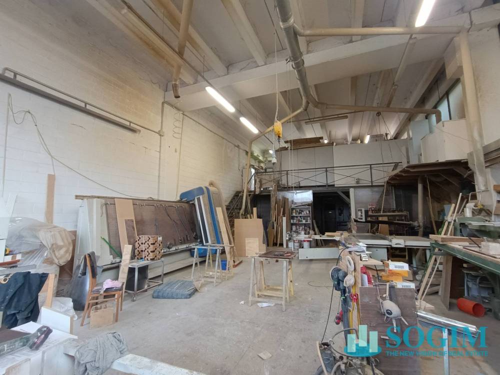 ufficio in vendita a Barni