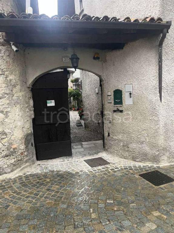 appartamento in vendita a Barni