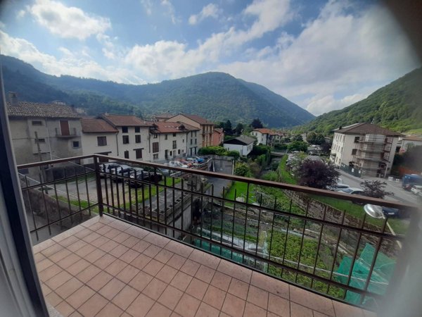 appartamento in vendita a Barni