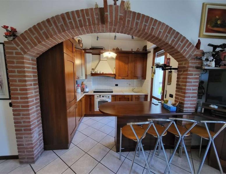 appartamento in vendita a Barni