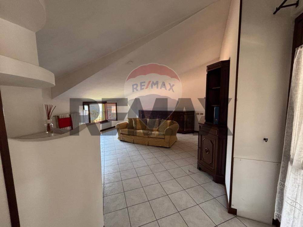 casa indipendente in vendita a Barni