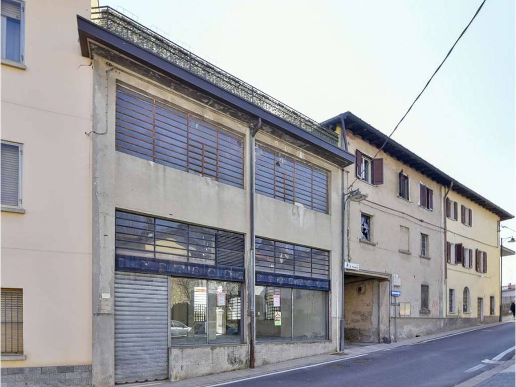 casa indipendente in vendita a Beregazzo con Figliaro