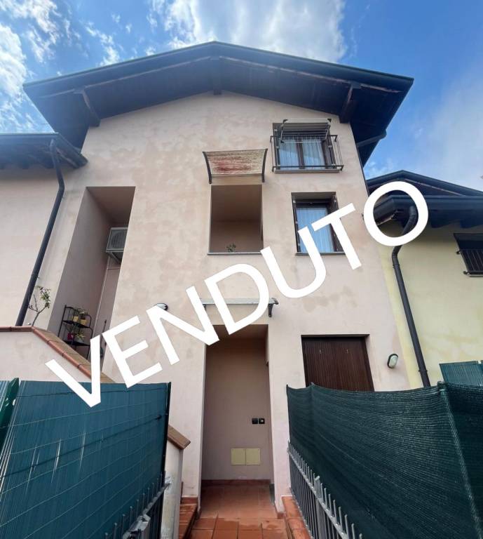 appartamento in vendita a Beregazzo con Figliaro