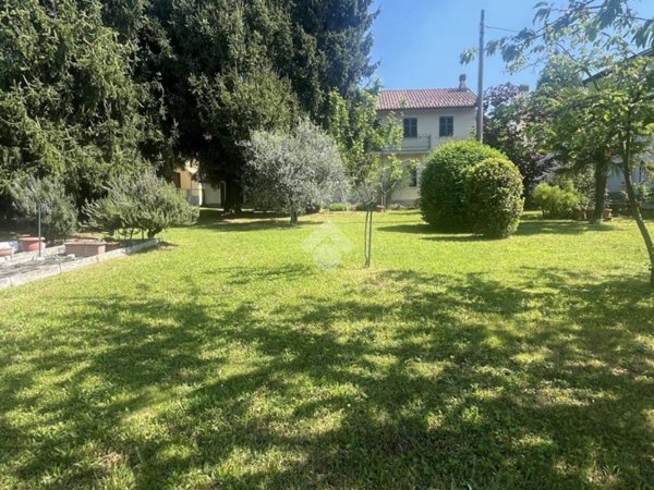 casa indipendente in vendita a Beregazzo con Figliaro