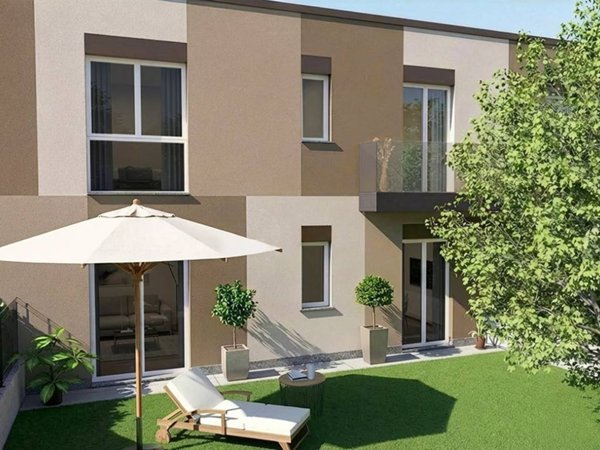 casa indipendente in vendita a Beregazzo con Figliaro