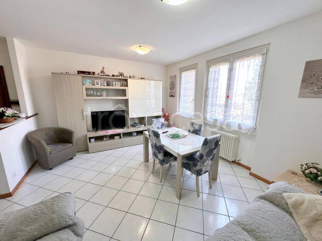 appartamento in vendita a Beregazzo con Figliaro