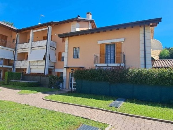 appartamento in vendita a Beregazzo con Figliaro