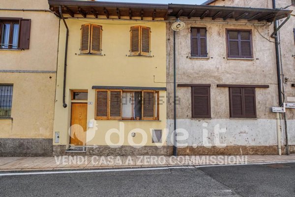 casa indipendente in vendita a Beregazzo con Figliaro