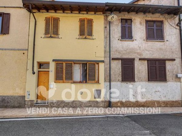casa indipendente in vendita a Beregazzo con Figliaro