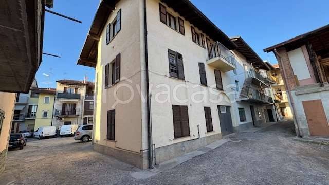 appartamento in vendita a Binago
