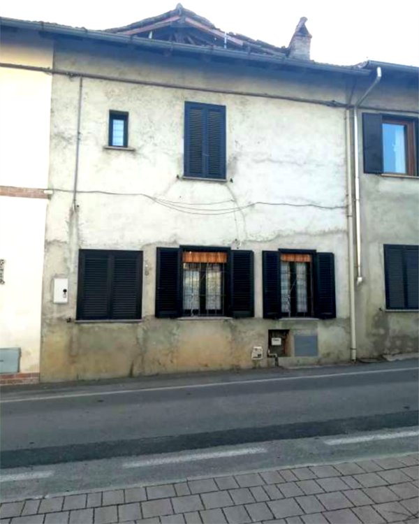casa indipendente in vendita a Binago