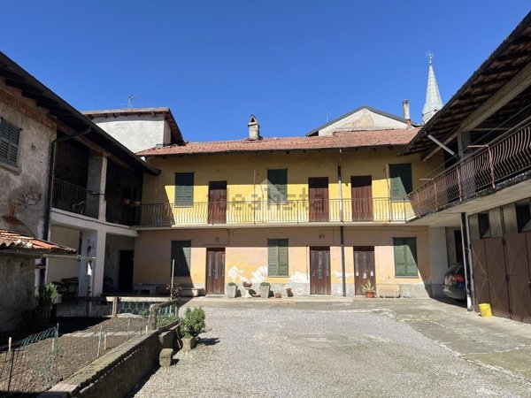appartamento in vendita a Binago