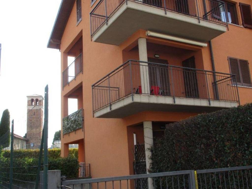 appartamento in vendita a Binago